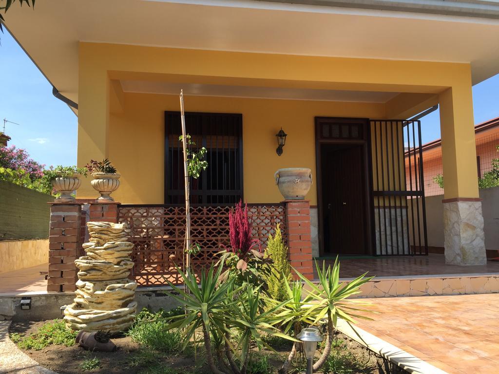 Elvyhouse Beach Catânia Exterior foto